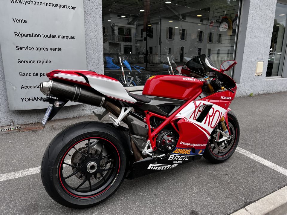 DUCATI 1098 S 4