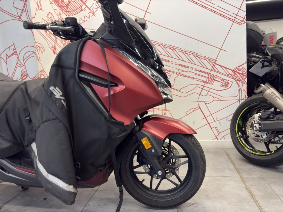 HONDA NSS FORZA 125 4