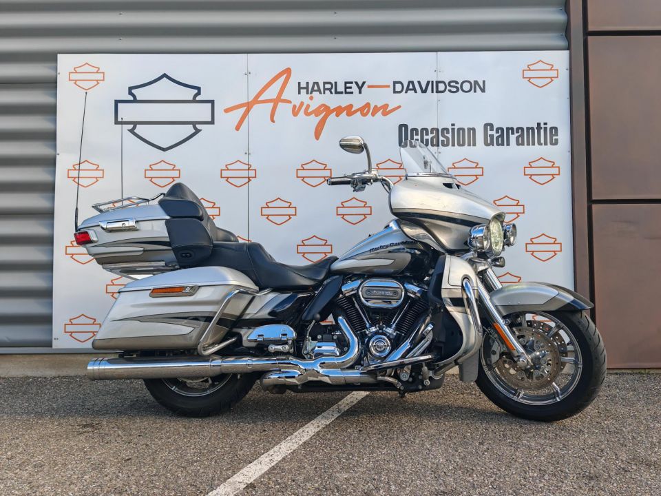 HARLEY-DAVIDSON TOURING ELECTRA GLIDE 1800 ULTRA LIMITED CVO 4