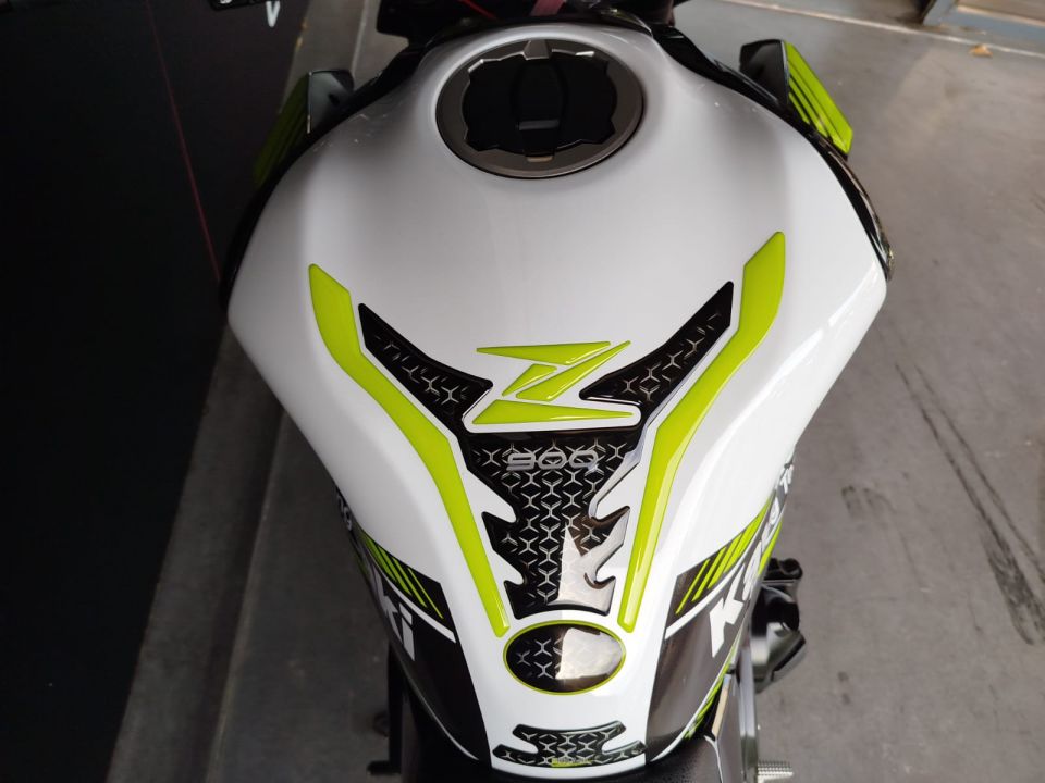 KAWASAKI Z 900 4