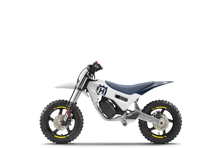 HUSQVARNA EE 2 4