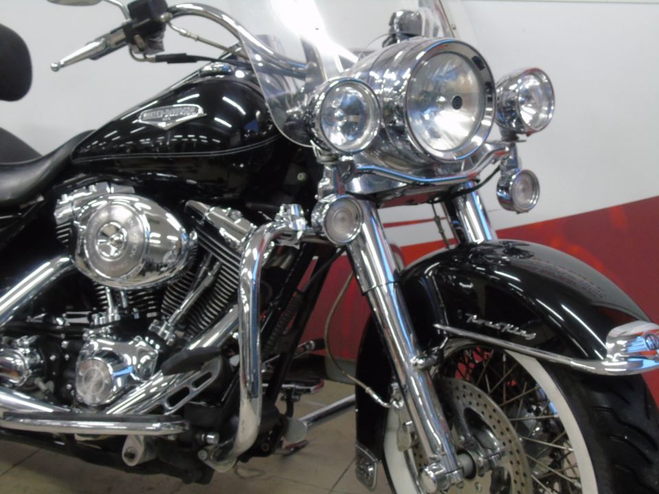 HARLEY-DAVIDSON ROAD KING CLASSIC 4