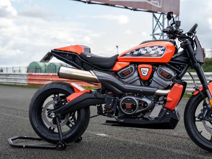 HARLEY-DAVIDSON ADVENTURE PAN AMERICA 1250 4