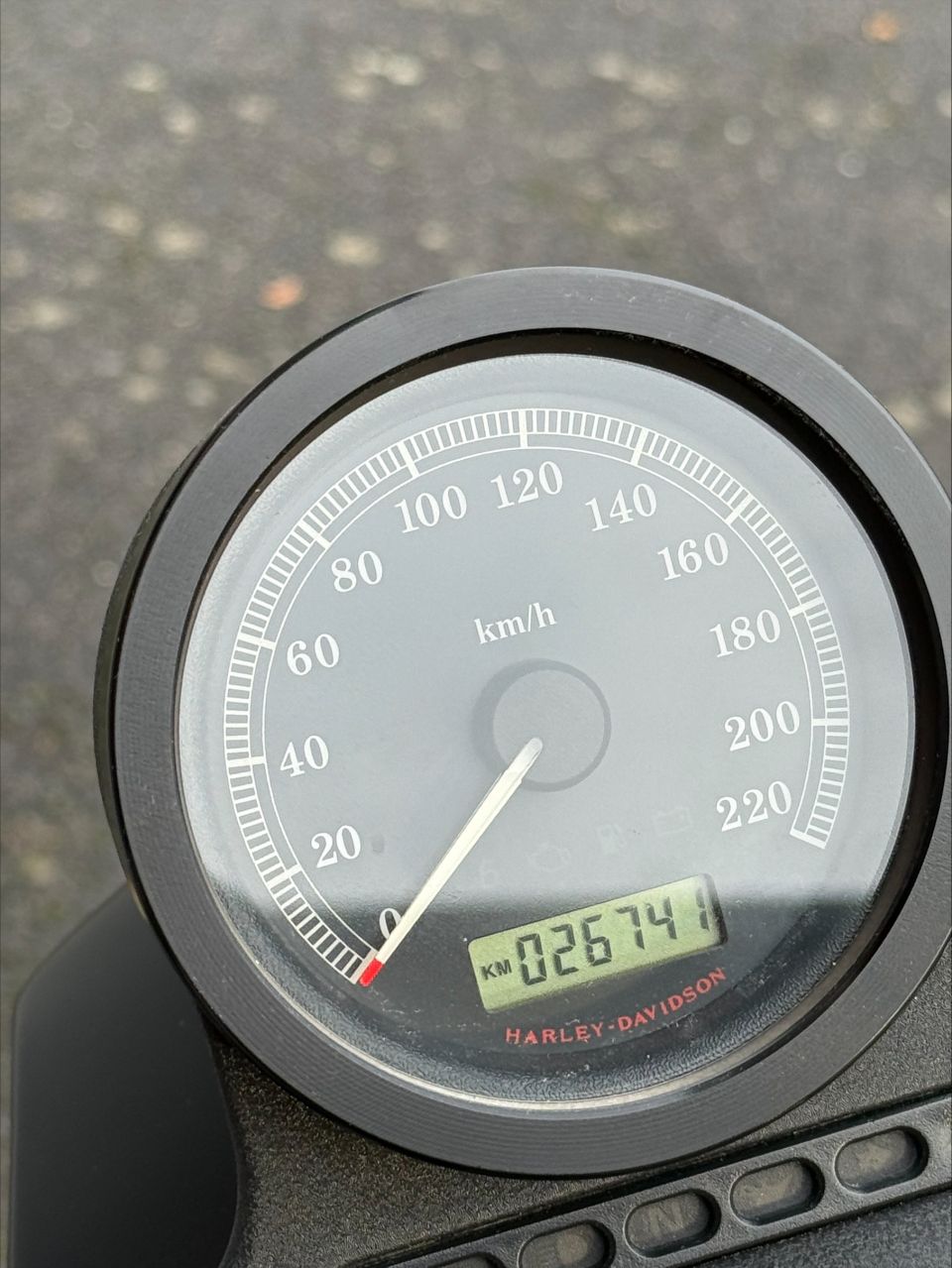 HARLEY-DAVIDSON SPORTSTER 883 R 4