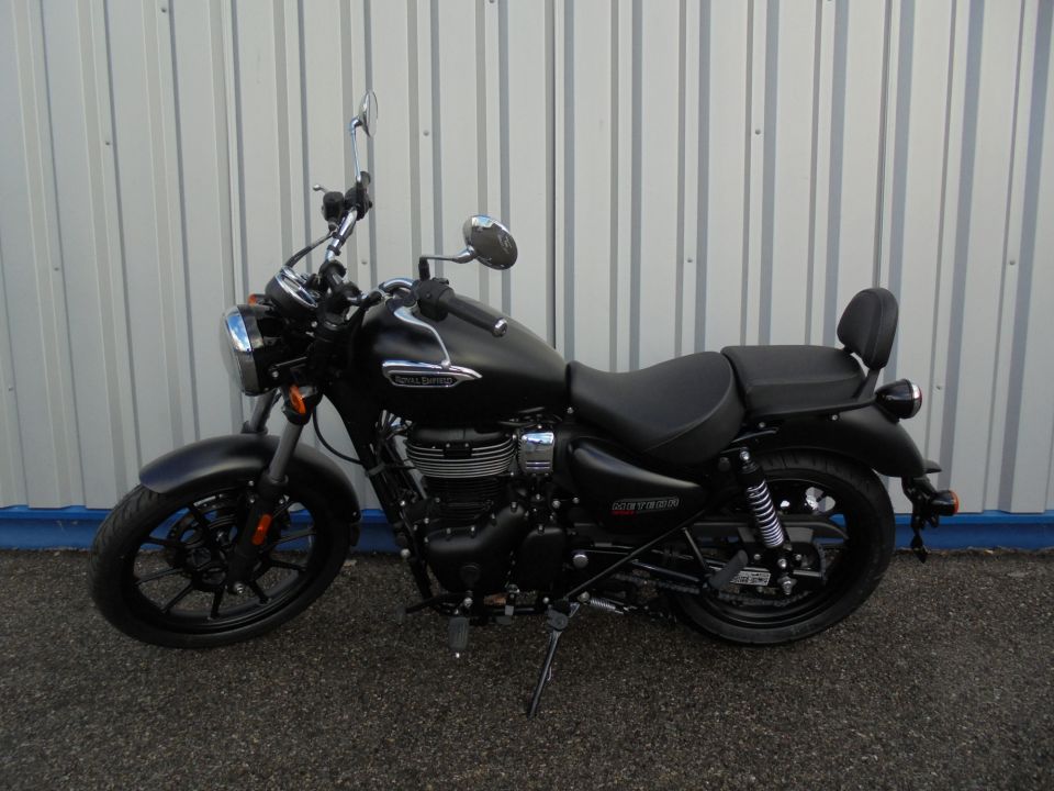 ROYAL ENFIELD METEOR 4