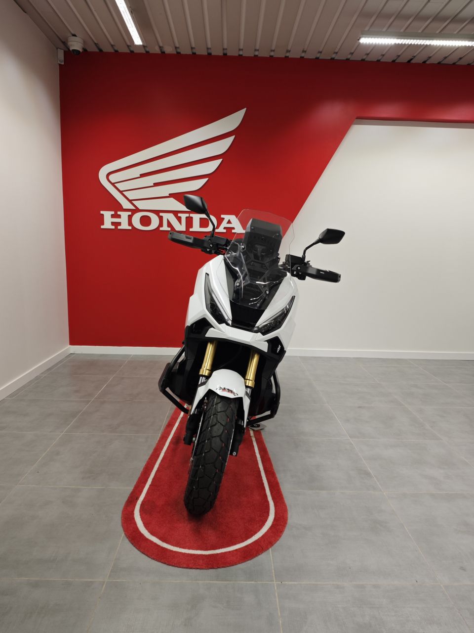 HONDA X-ADV 4