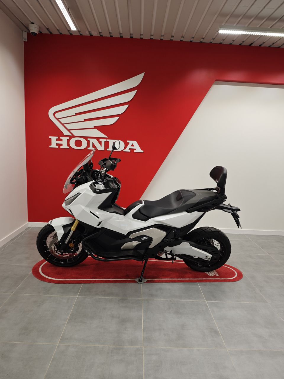 HONDA X-ADV 4