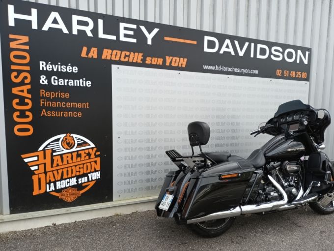 HARLEY-DAVIDSON TOURING STREET GLIDE 1868 CVO 4
