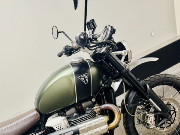 TRIUMPH SCRAMBLER 1200 XC 4