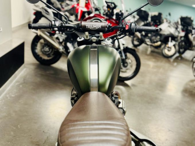 TRIUMPH SCRAMBLER 1200 XC 4