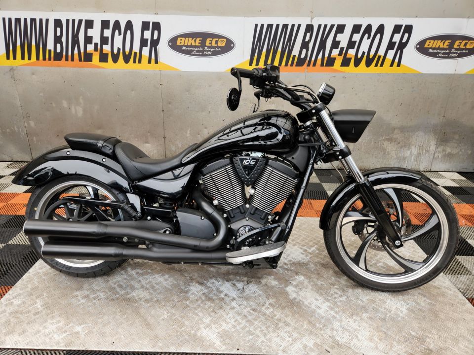 Victory Motorcycle 1730 Vegas 8 Balles 4