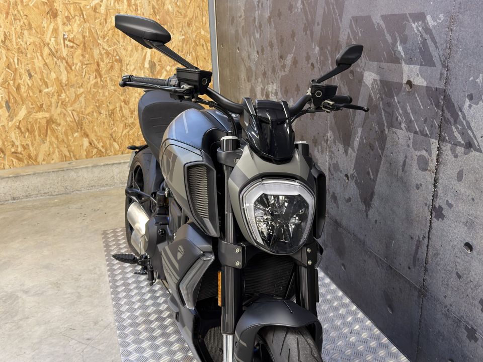 DUCATI DIAVEL 4