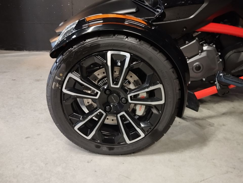 CAN-AM SPYDER F3-S 4