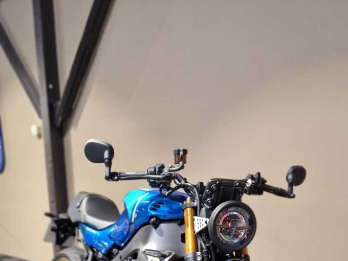 YAMAHA XSR 900 4