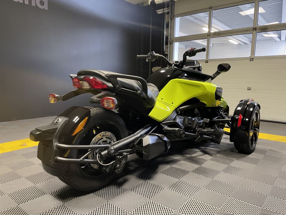 CAN-AM SPYDER F3-S 4