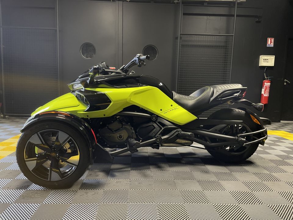 CAN-AM SPYDER F3-S 4