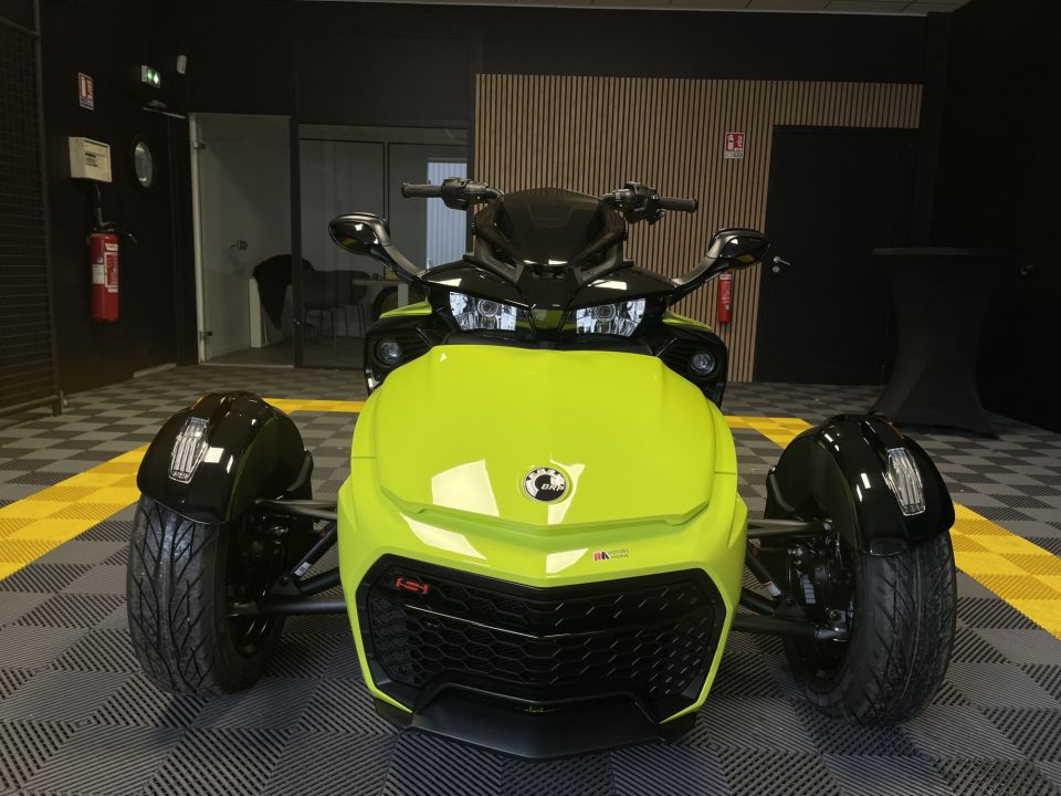 CAN-AM SPYDER F3-S 4