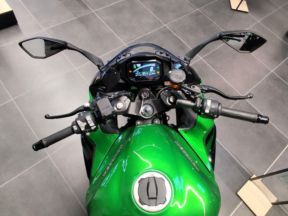 KAWASAKI NINJA 1000 SX 4