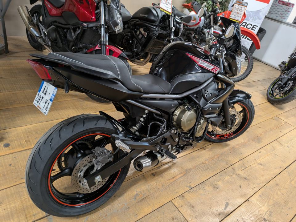 YAMAHA XJ6-N 4