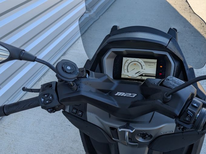 PIAGGIO MP3 530 HPE EXCLUSIVE 4