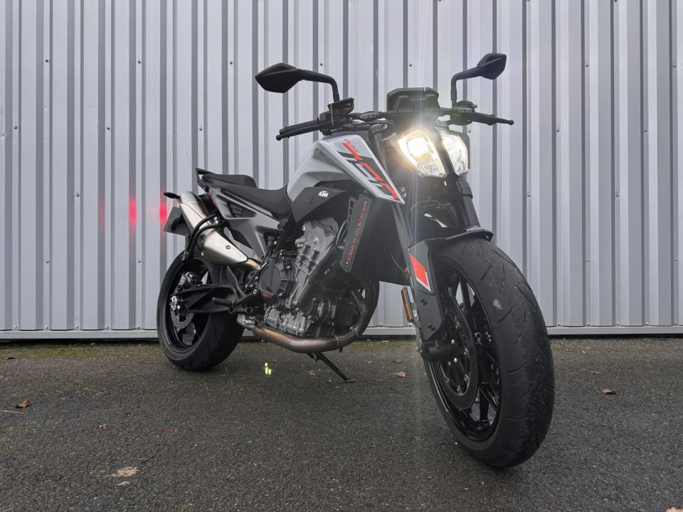 KTM 790 DUKE L 4