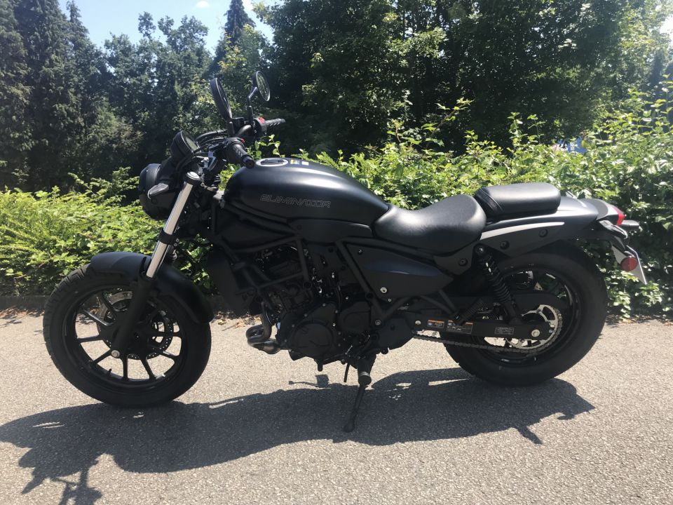 KAWASAKI Eliminator 500 4