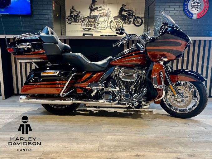 HARLEY-DAVIDSON TOURING ROAD GLIDE 1800 ULTRA CVO 4