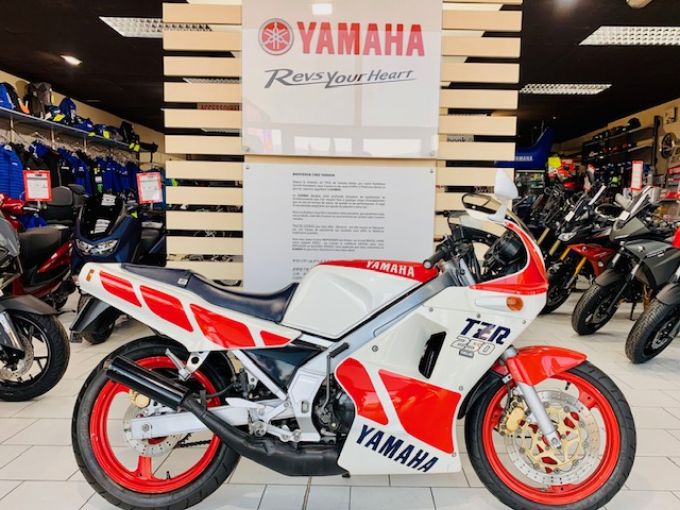YAMAHA TZR 250 4