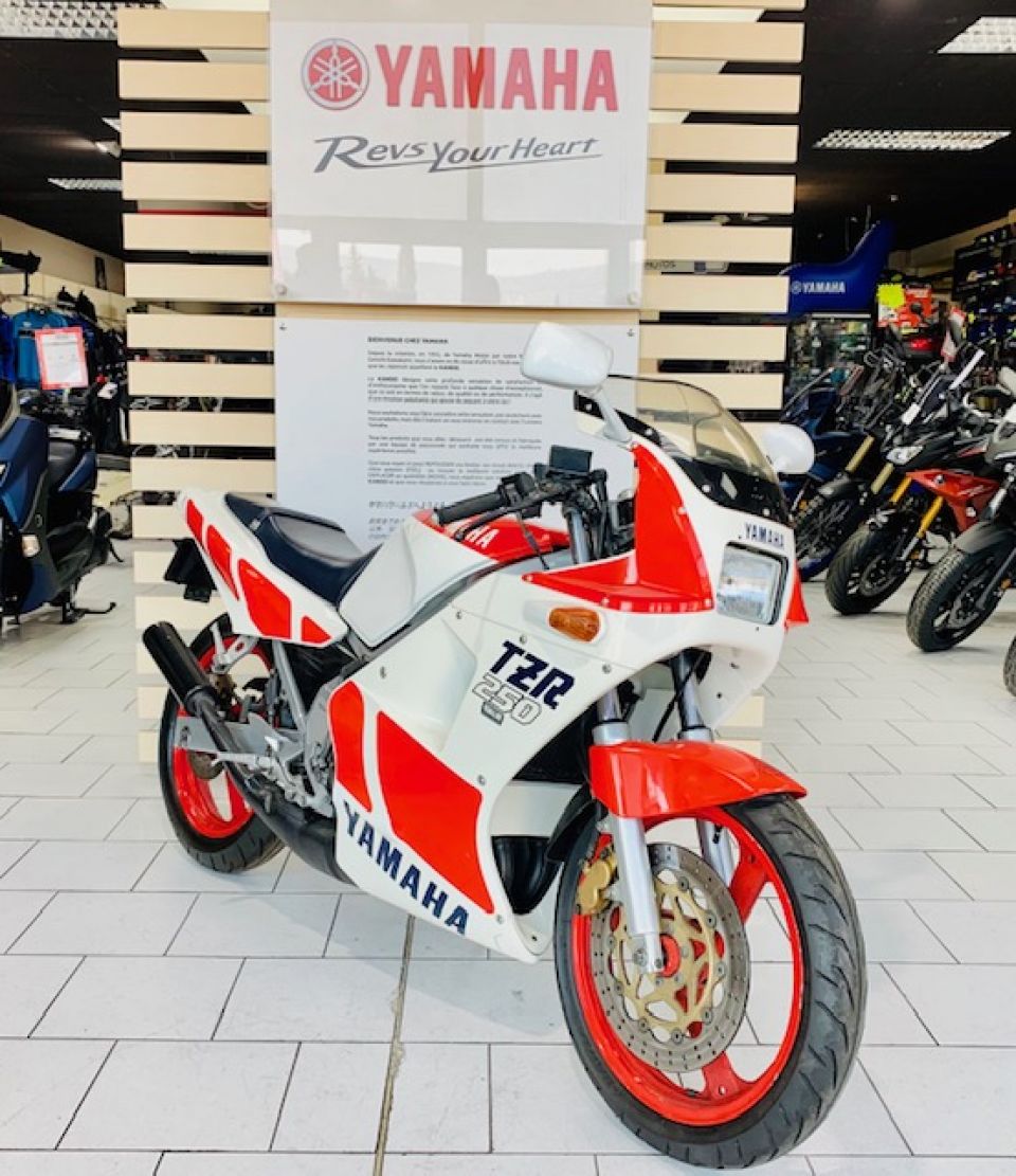 YAMAHA TZR 250 4