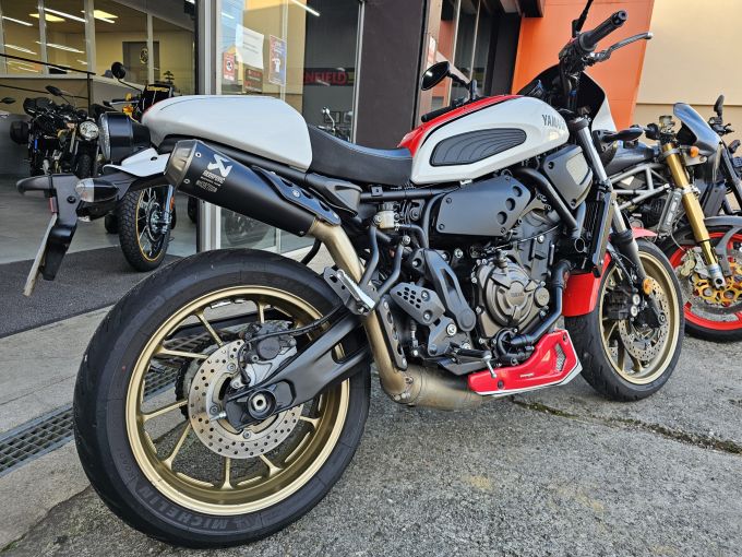 YAMAHA XSR 700 ABS 4