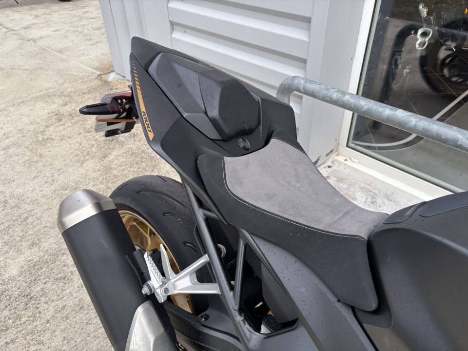 HONDA CB 1000 Hornet 4