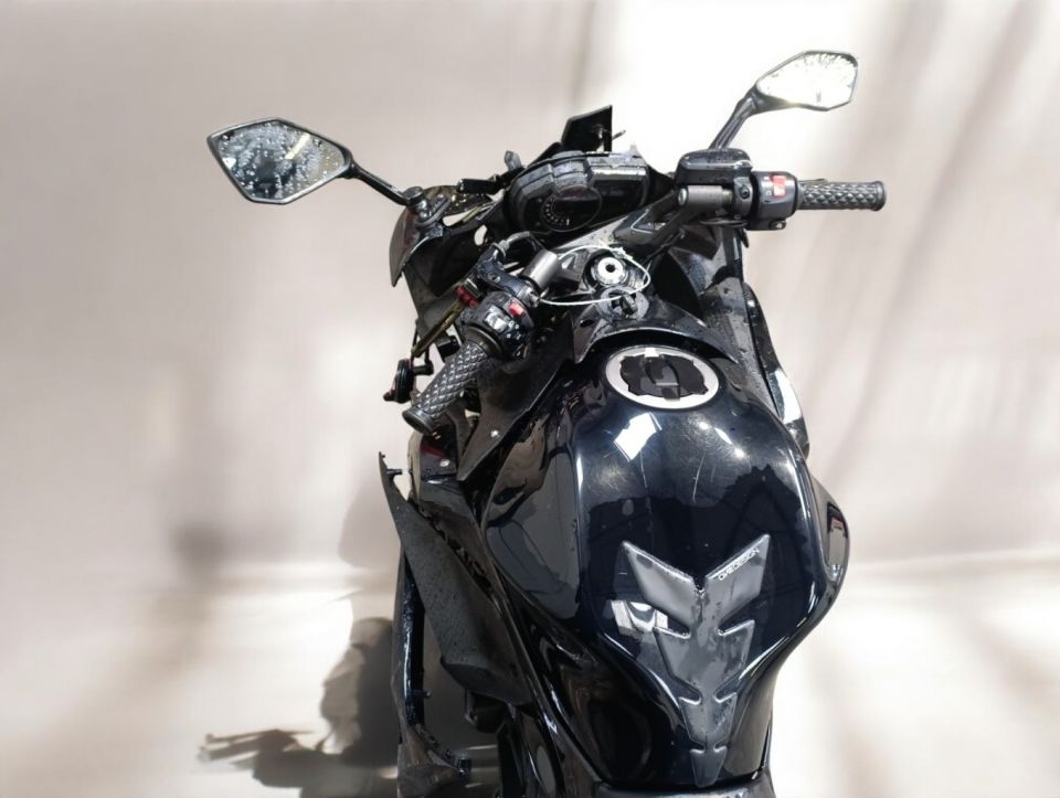 KAWASAKI NINJA 650 4