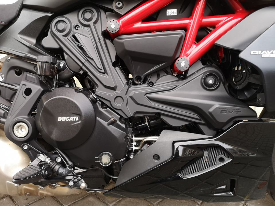 DUCATI DIAVEL 4