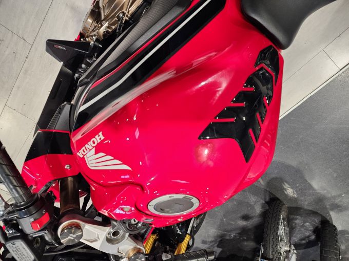 HONDA CBR 650  R 4