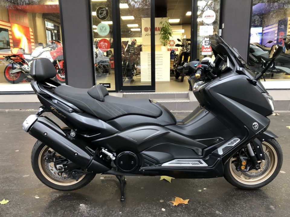 YAMAHA XP T-MAX 530 IRON MAX 4