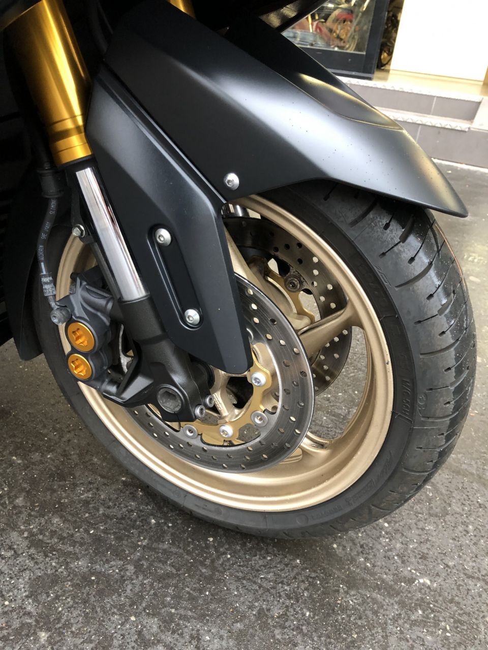 YAMAHA XP T-MAX 530 IRON MAX 4