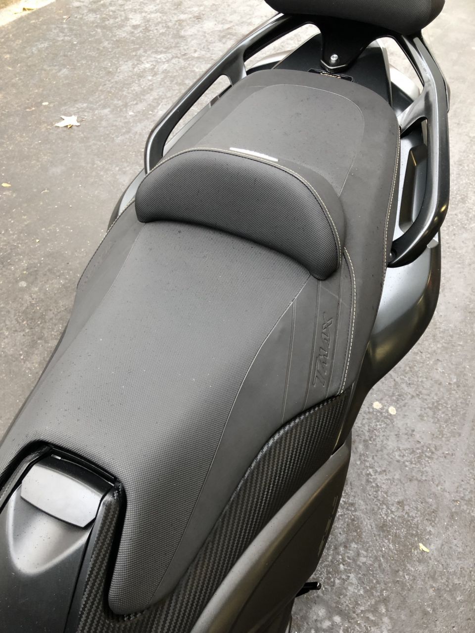 YAMAHA XP T-MAX 530 IRON MAX 4