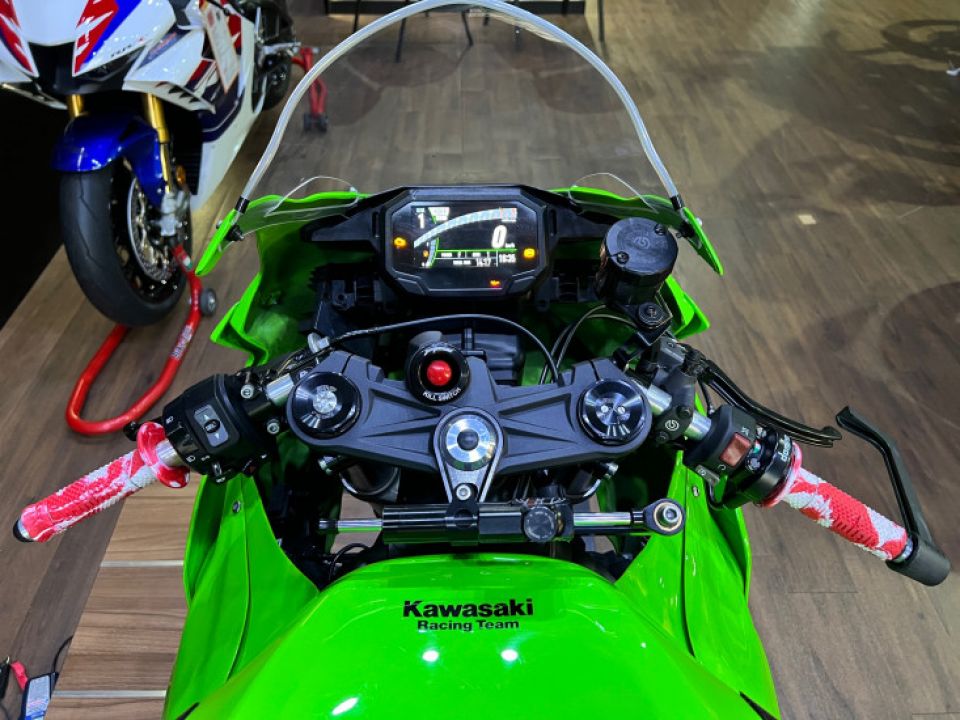 KAWASAKI ZX-6R 636 4