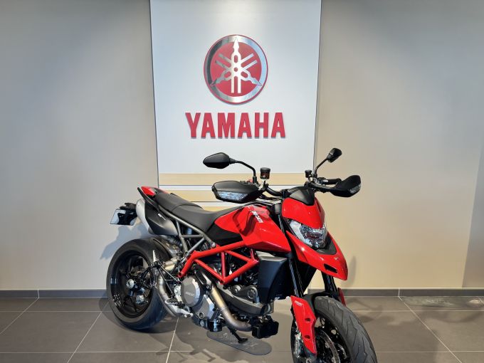 DUCATI HYPERMOTARD 4