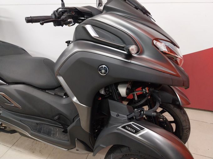 YAMAHA TRICITY 4