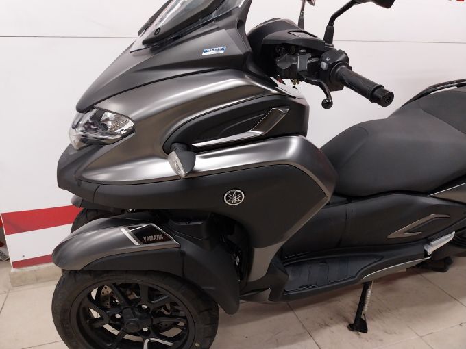 YAMAHA TRICITY 4