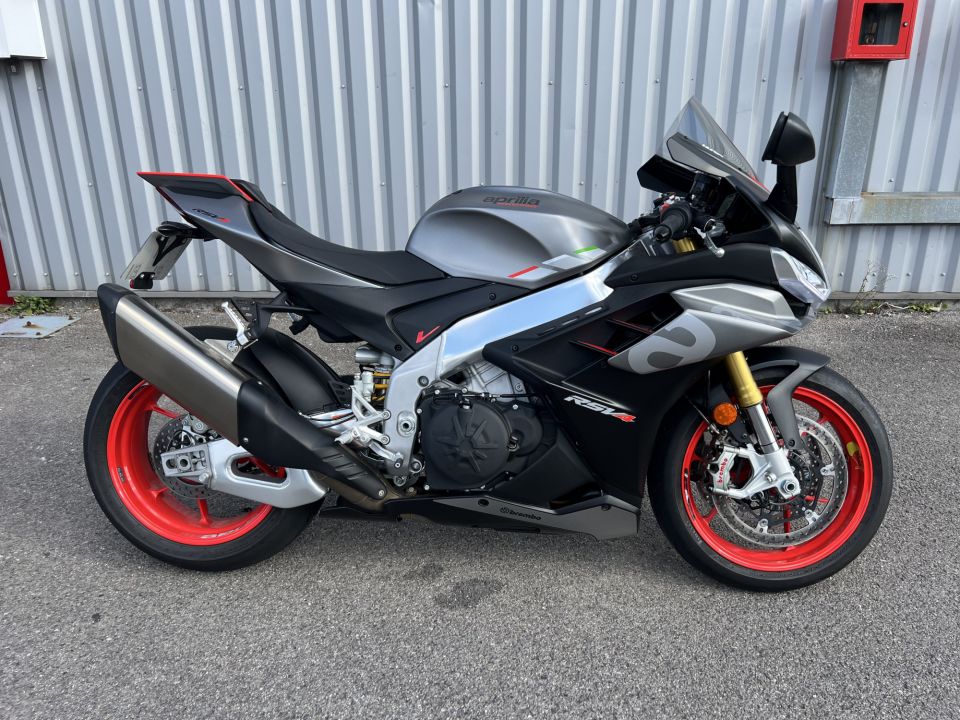 APRILIA RSV4 1100 4