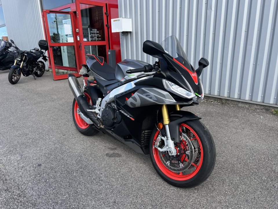 APRILIA RSV4 1100 4