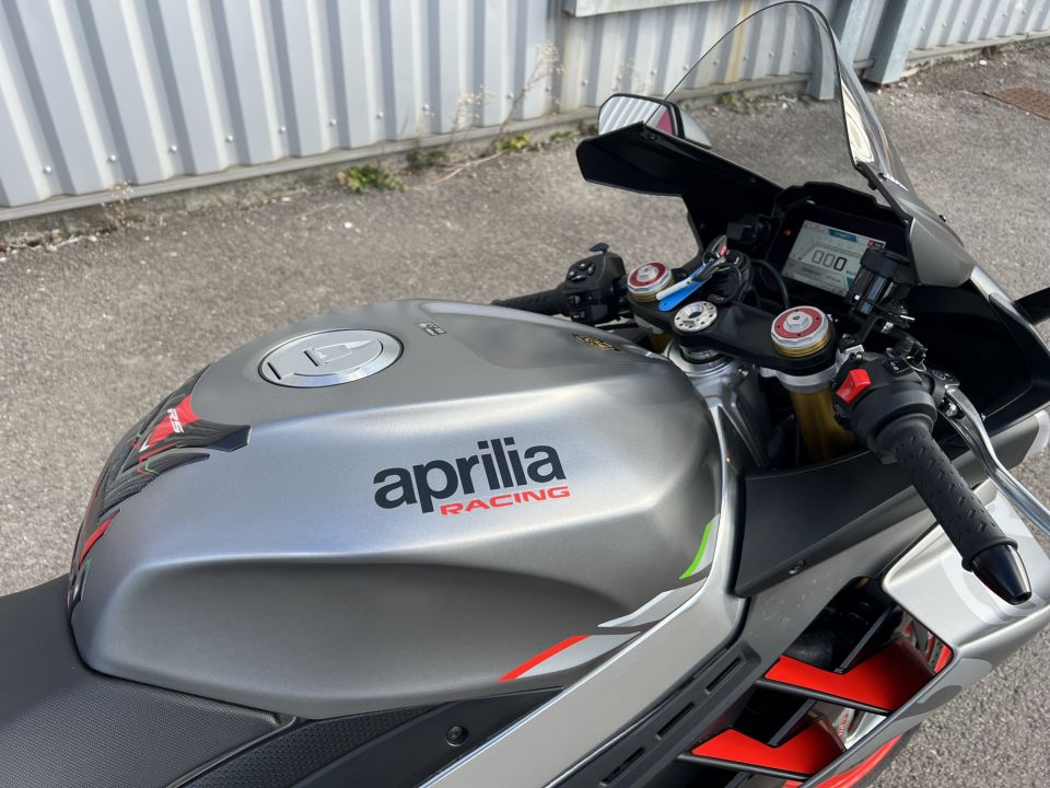 APRILIA RSV4 1100 4