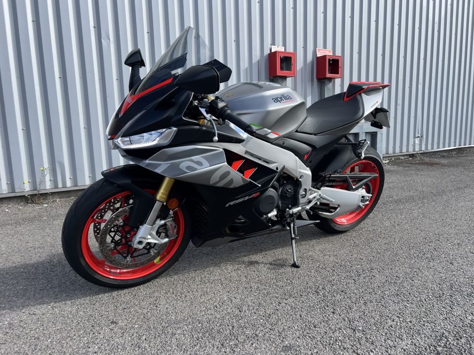 APRILIA RSV4 1100 4