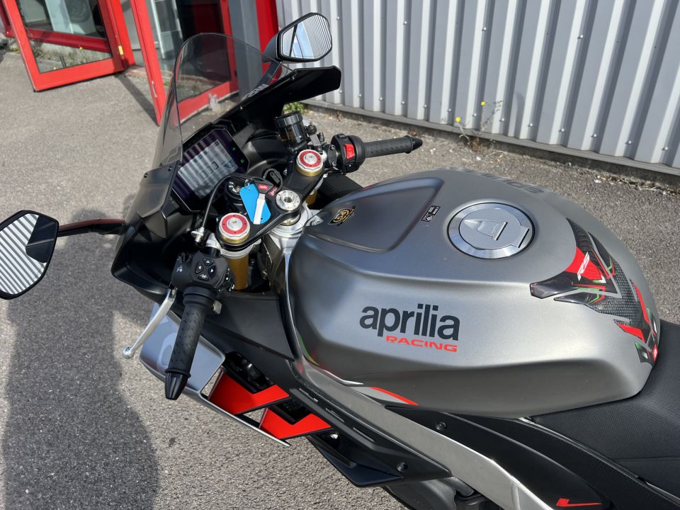 APRILIA RSV4 1100 4