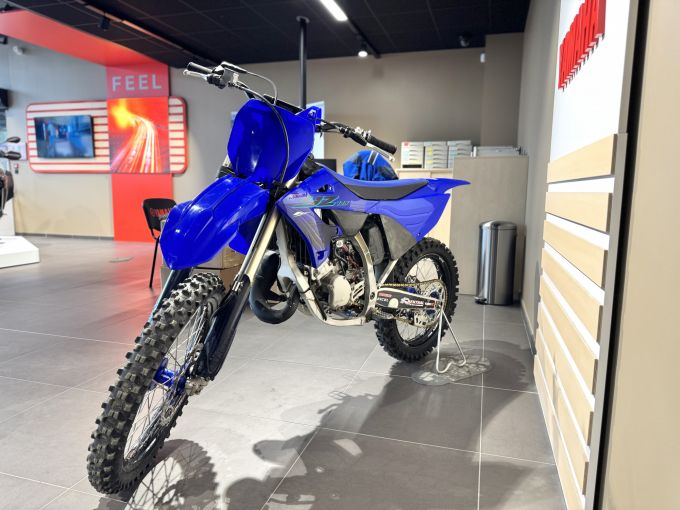 YAMAHA YZ 125 4