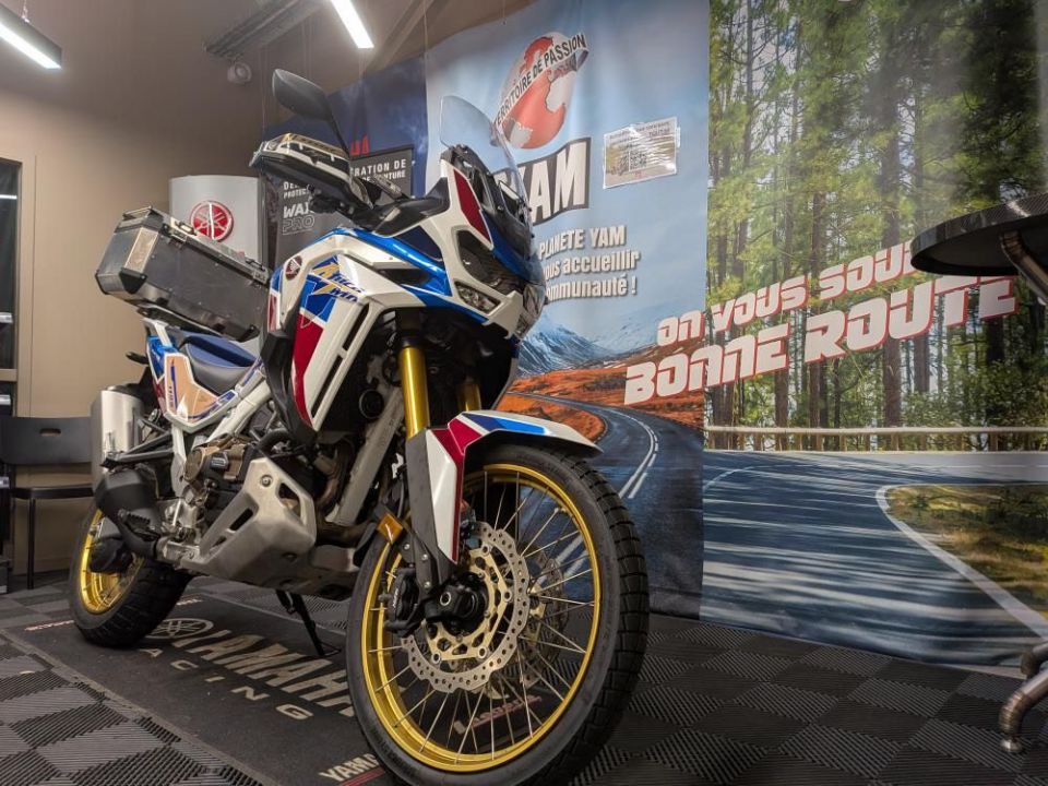 HONDA AFRICA TWIN CRF1000D DCT 4