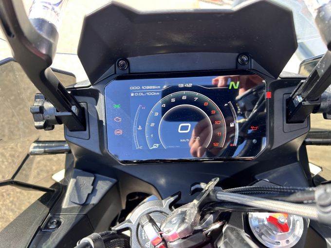 CF MOTO 700 MT 4