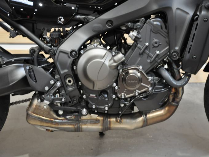 YAMAHA XSR 900 4